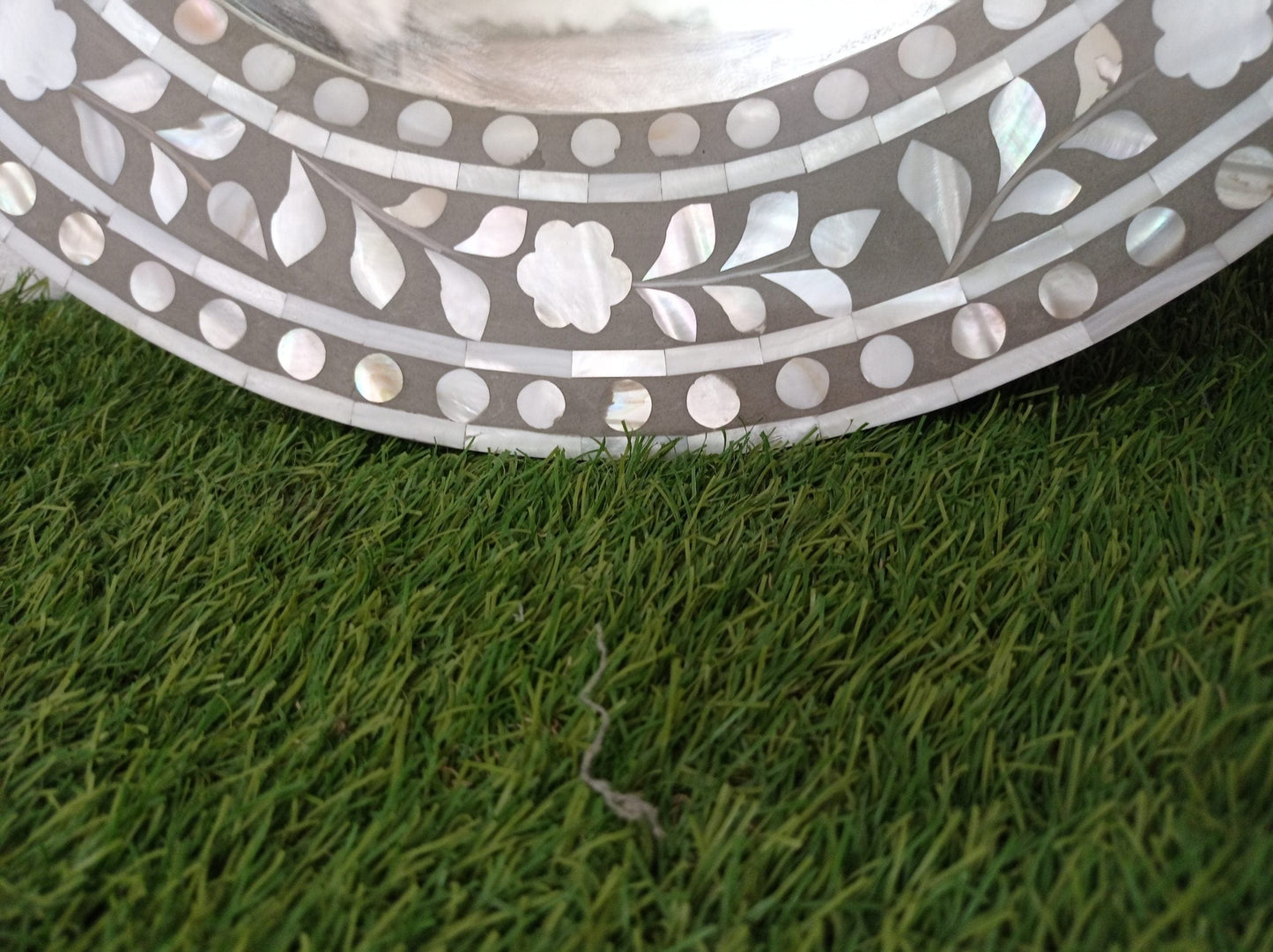 Handmade Customized Mother of Pearl Round Mirror Frame