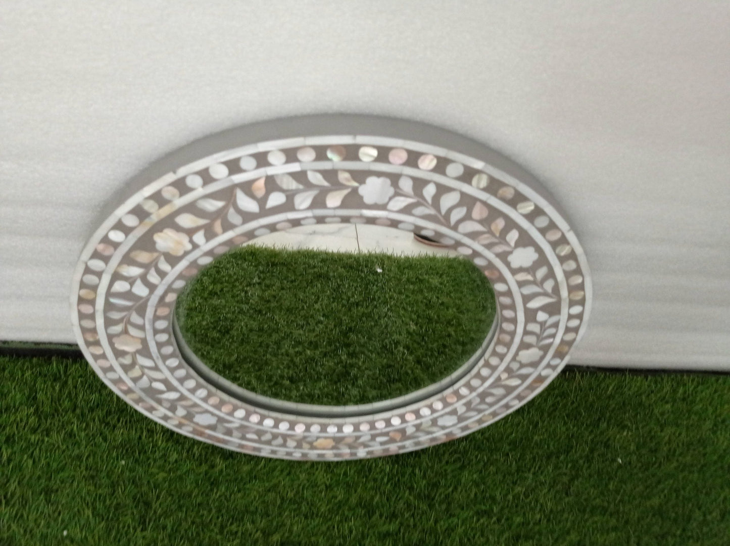 Handmade Customized Mother of Pearl Round Mirror Frame