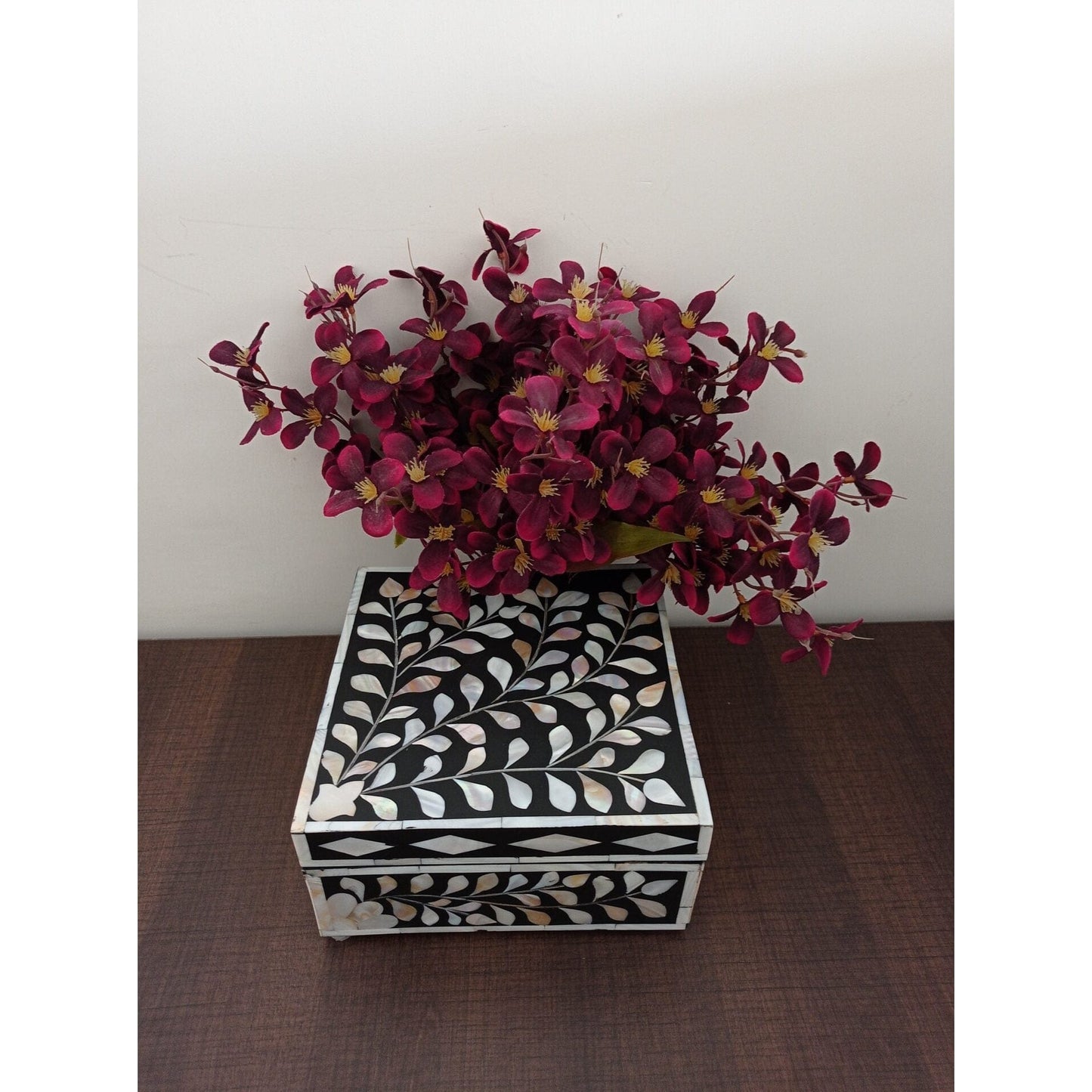 Customized Handmade  Mother of Pearl Floral Pattern Jewelry Box